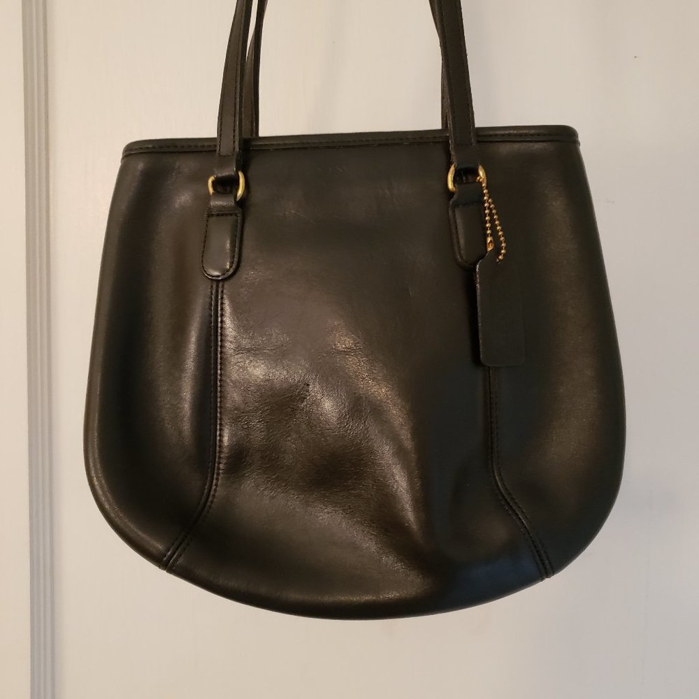 BLACK VINTAGE COACH 9996